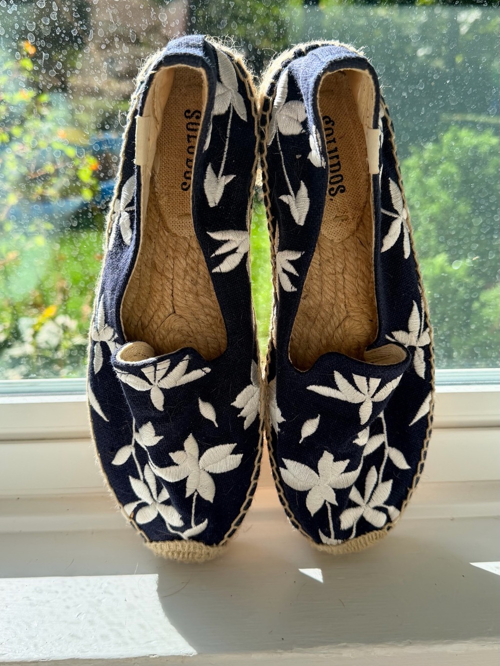 Soludos Navy Slip-On Espadrilles with White Floral Embroidery